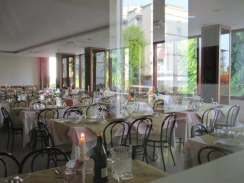 Hotel Panorama Cattolica Exterior photo